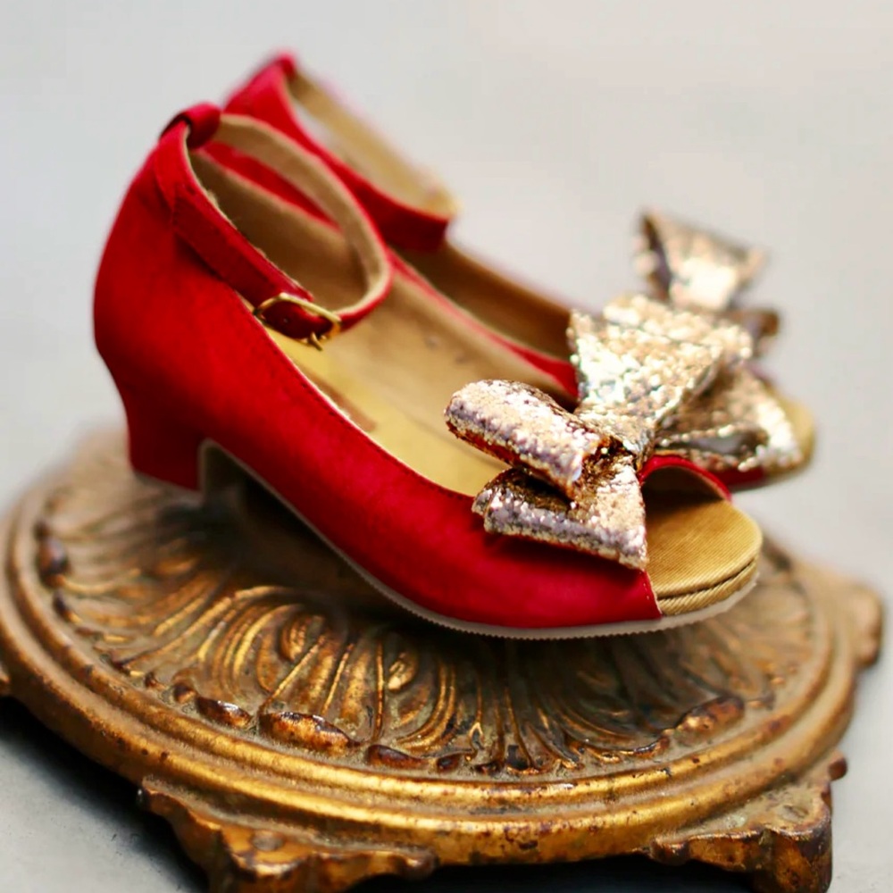 Joyfolie red satin pump heels with gold glitter sparkly bows - Girls y1